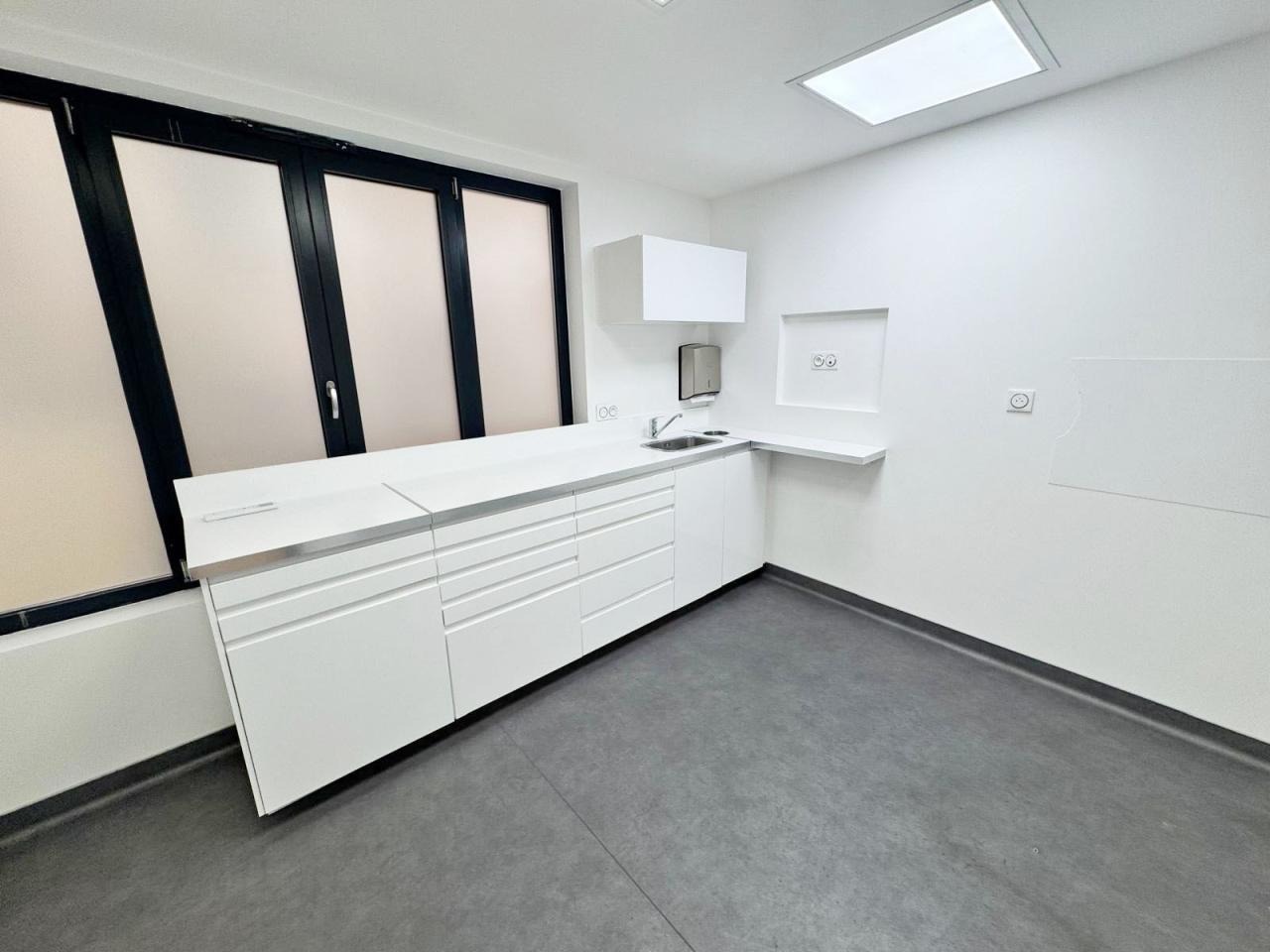 Bureau Paris 220m² Vente bureau Paris OVBUR2530993 10